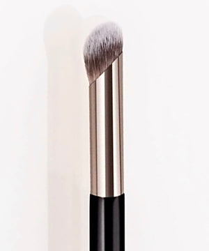 
            
                Load image into Gallery viewer, Brow Buff Concealer Brush
            
        